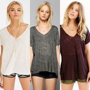 BUNDLE💫 3 V-Neck Tees // Project Social T // UO